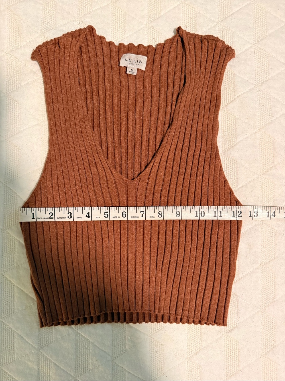 Le Lis Ribbed V-Neck Cropped Tank — Burnt Orange Size M